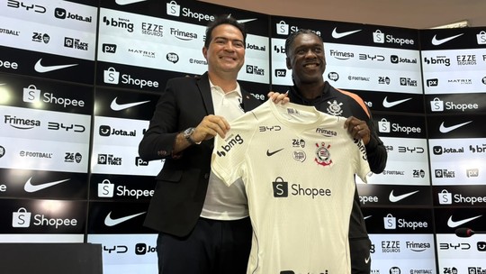 Corinthians apresenta Clarence Seedorf como novo técnico; ASSISTA