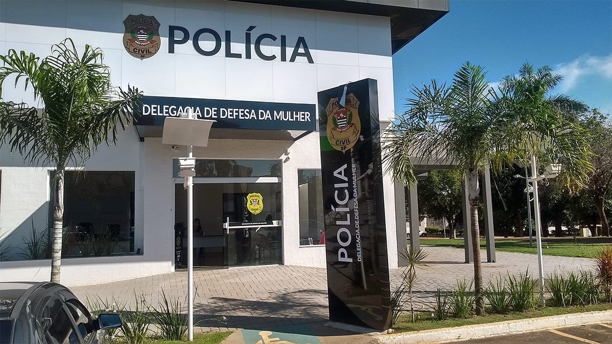 Polícia investiga agressão de funcionárias contra menino com autismo em creche municipal 