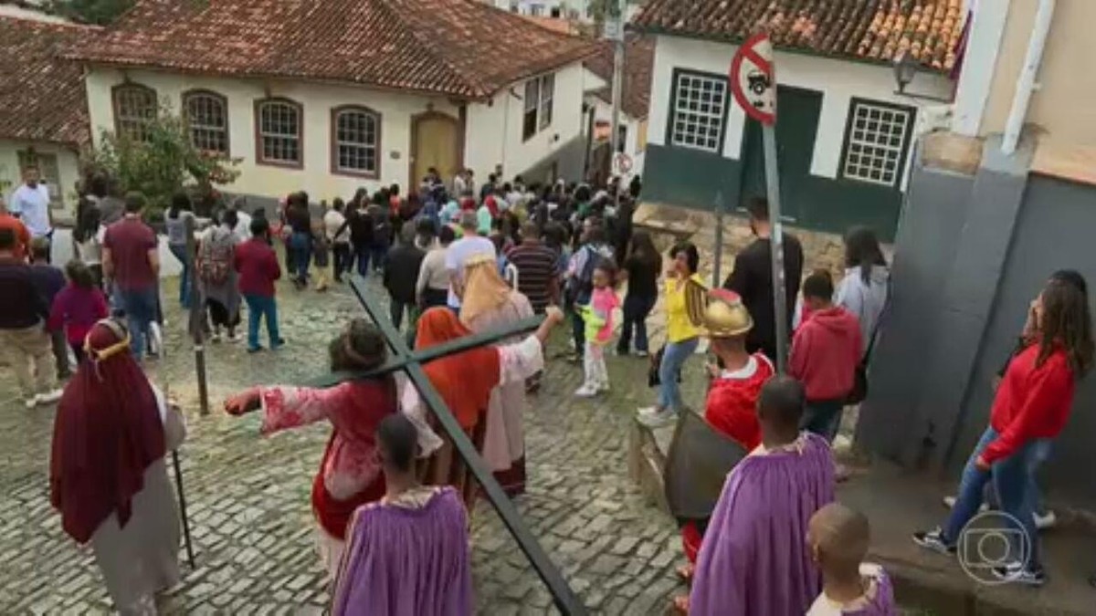 Costume De Minas Gerais - FDPLEARN