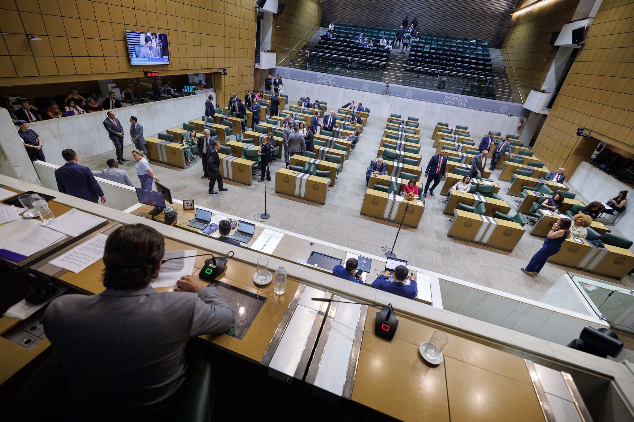 Com apoio do PT, Alesp aprova projeto que autoriza Tarcísio a fazer até R$ 15 bilhões em empréstimos