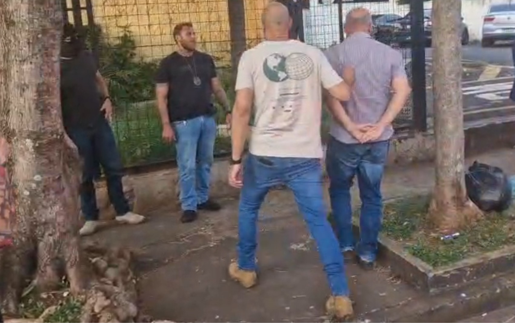 Preso suspeito de receptar joias de roubo em Ribeirão Preto, SP, e vender para programa de TV 