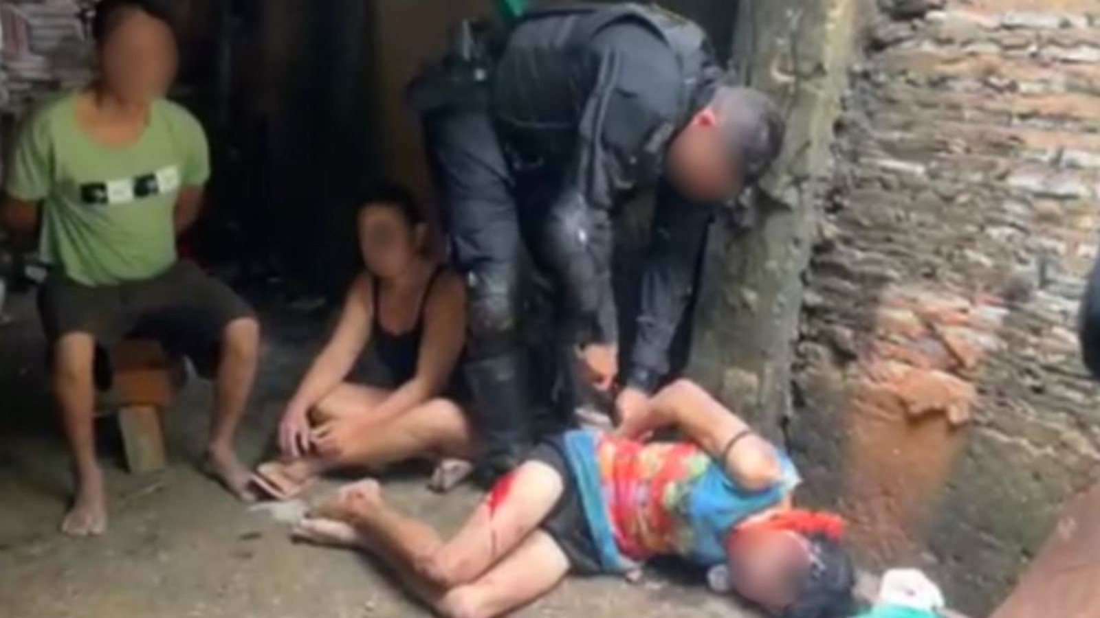 Quatro pessoas mantidas reféns e torturadas são resgatadas pela polícia em Fortaleza