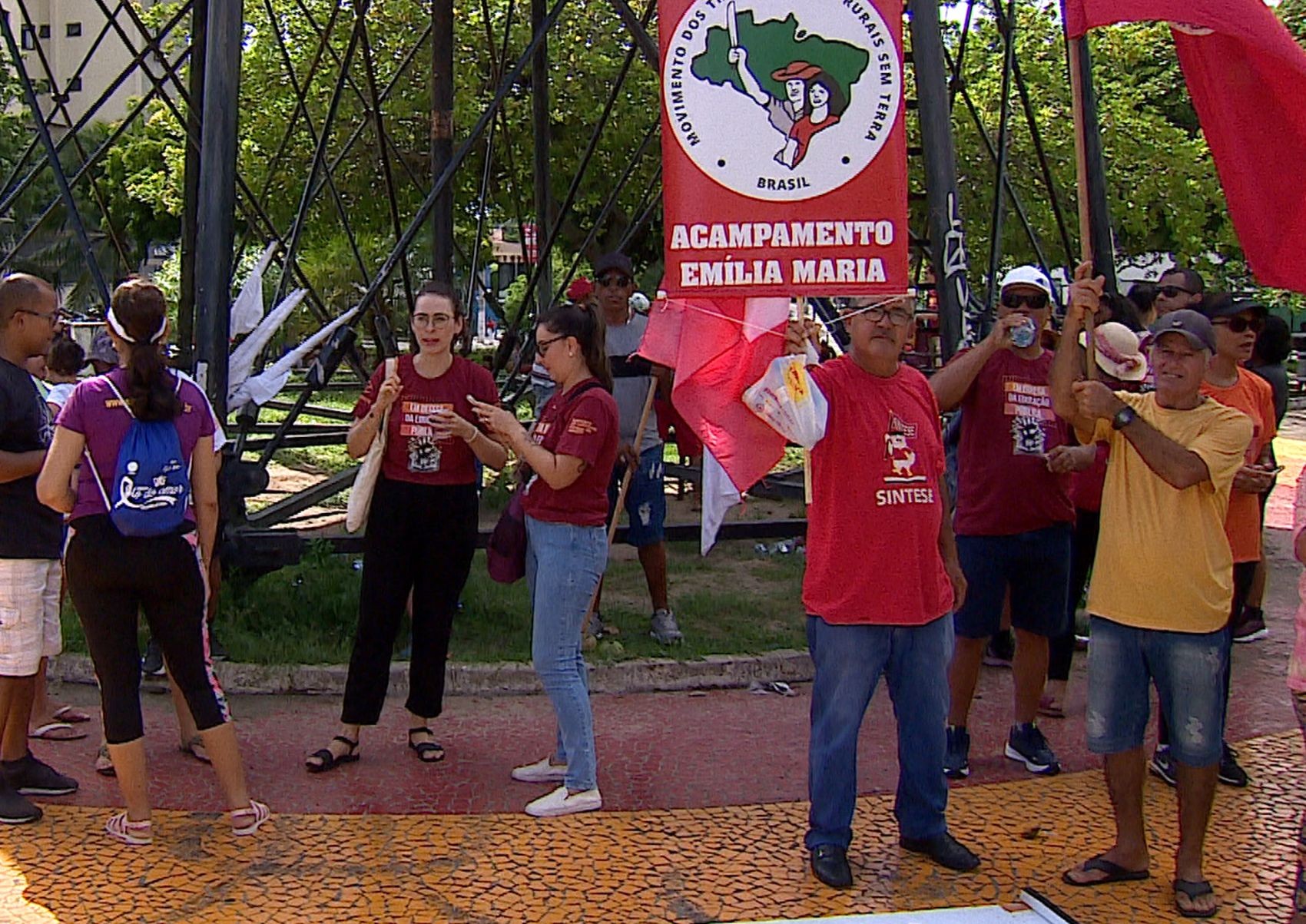 1º de maio: trabalhadores fazem ato em Aracaju