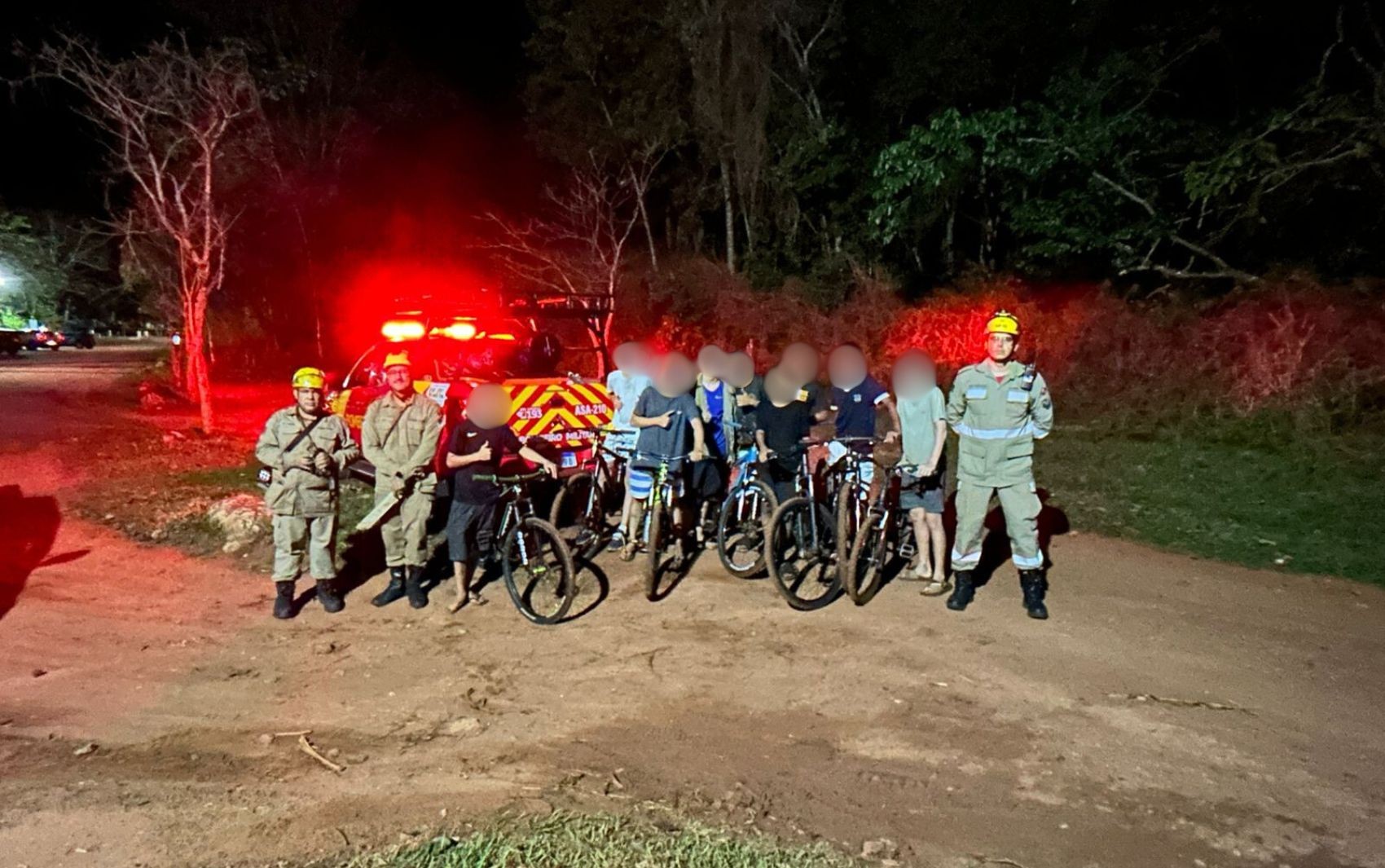 Adolescentes se perdem durante trilha de bicicleta em Goiás; vídeo 