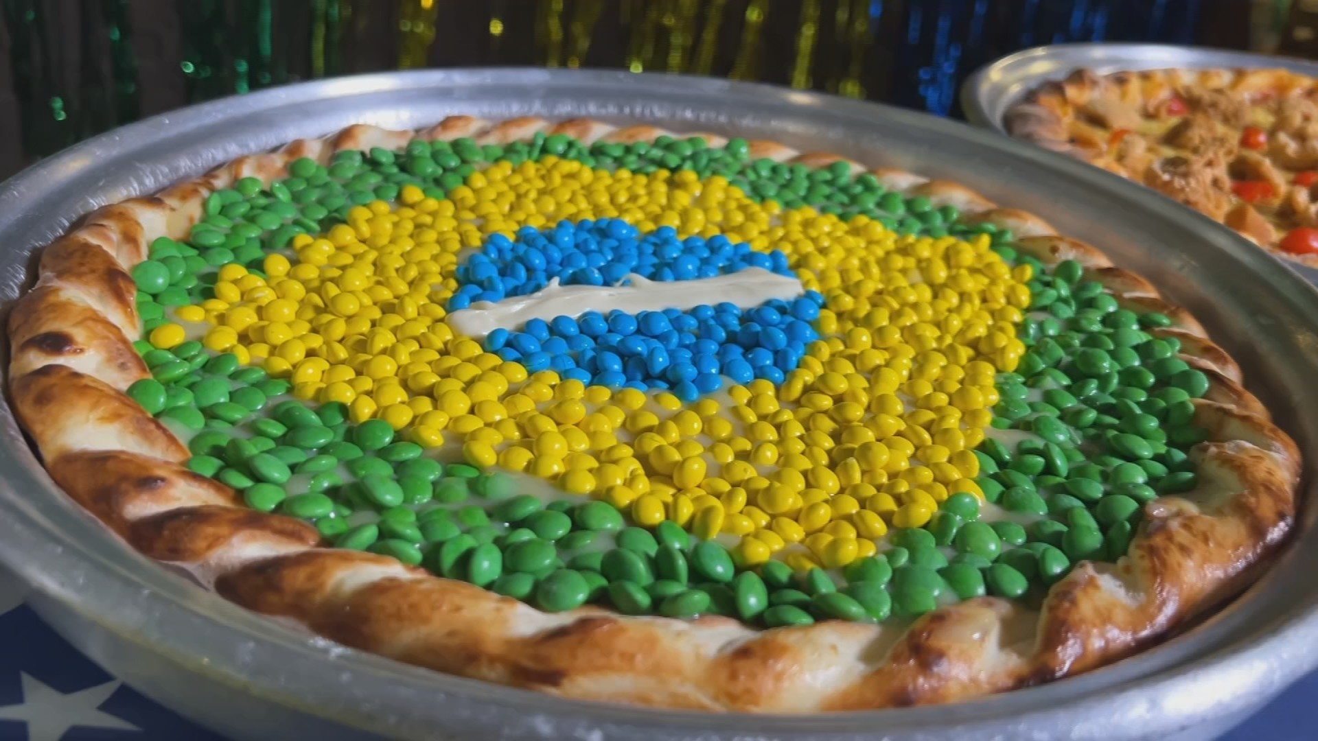 Copa do Mundo: comércios apostam em pizzas, bolos e embalagens inspiradas na Seleção Brasileira
