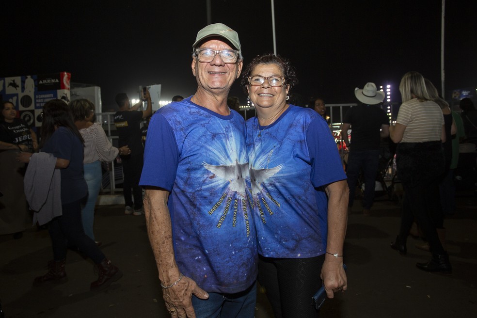 Na Festa do Peão de Barretos, Harley Santos e Maria Conceição Santos falam sobre Frei Gilson — Foto: Ricardo Nasi/g1