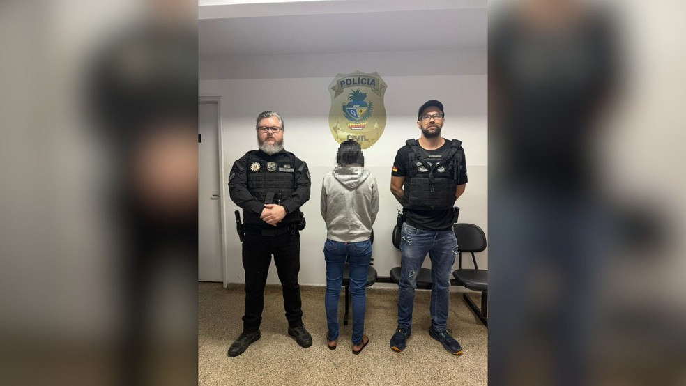 Investigados por traficar medicamentos e vender 'assessoria' para abortos em grupos na internet são alvos da polícia — Foto: Polícia Civil/Divulgação