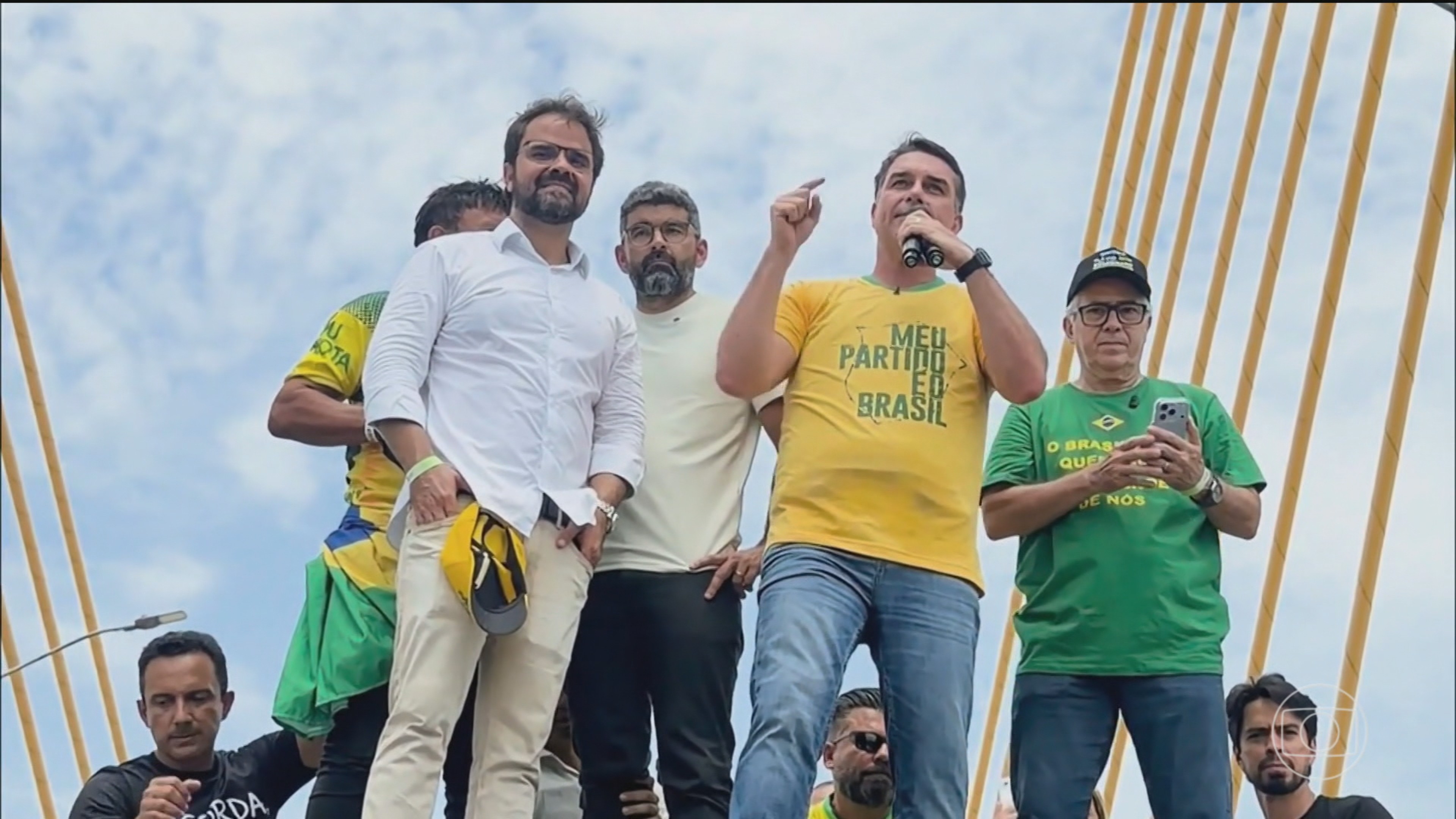 Flávio Bolsonaro, candidato do PL à Presidência, faz campanha no Amazonas e no Pará