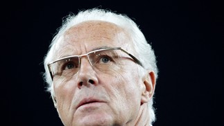 2024-01-08t162614z-1573887901-rc251m7t2flj-rtrmadp-3-soccer-germany-beckenbauer Franz Beckenbauer, lenda do futebol mundial, morre aos 78 anos