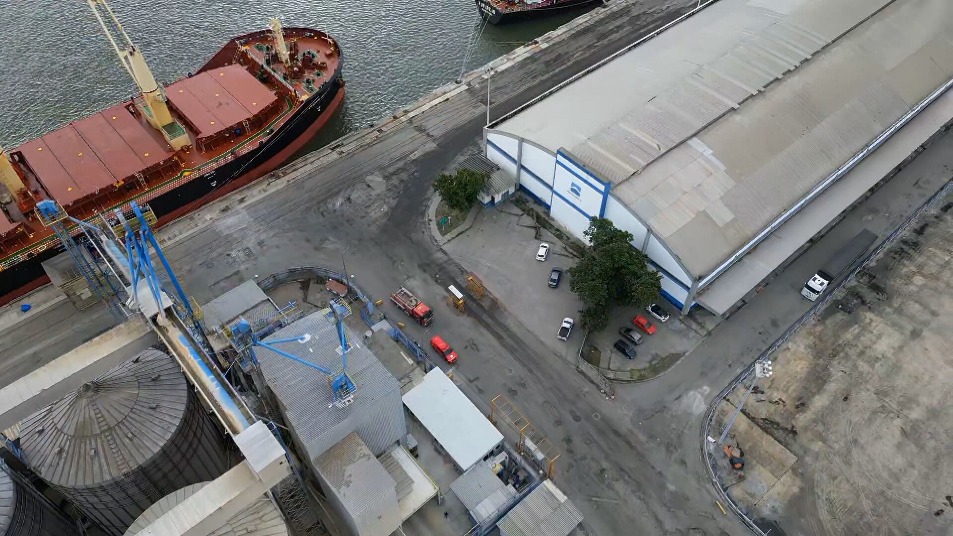 Motor de esteira falha e barulho de explosão é ouvido no Porto do Recife