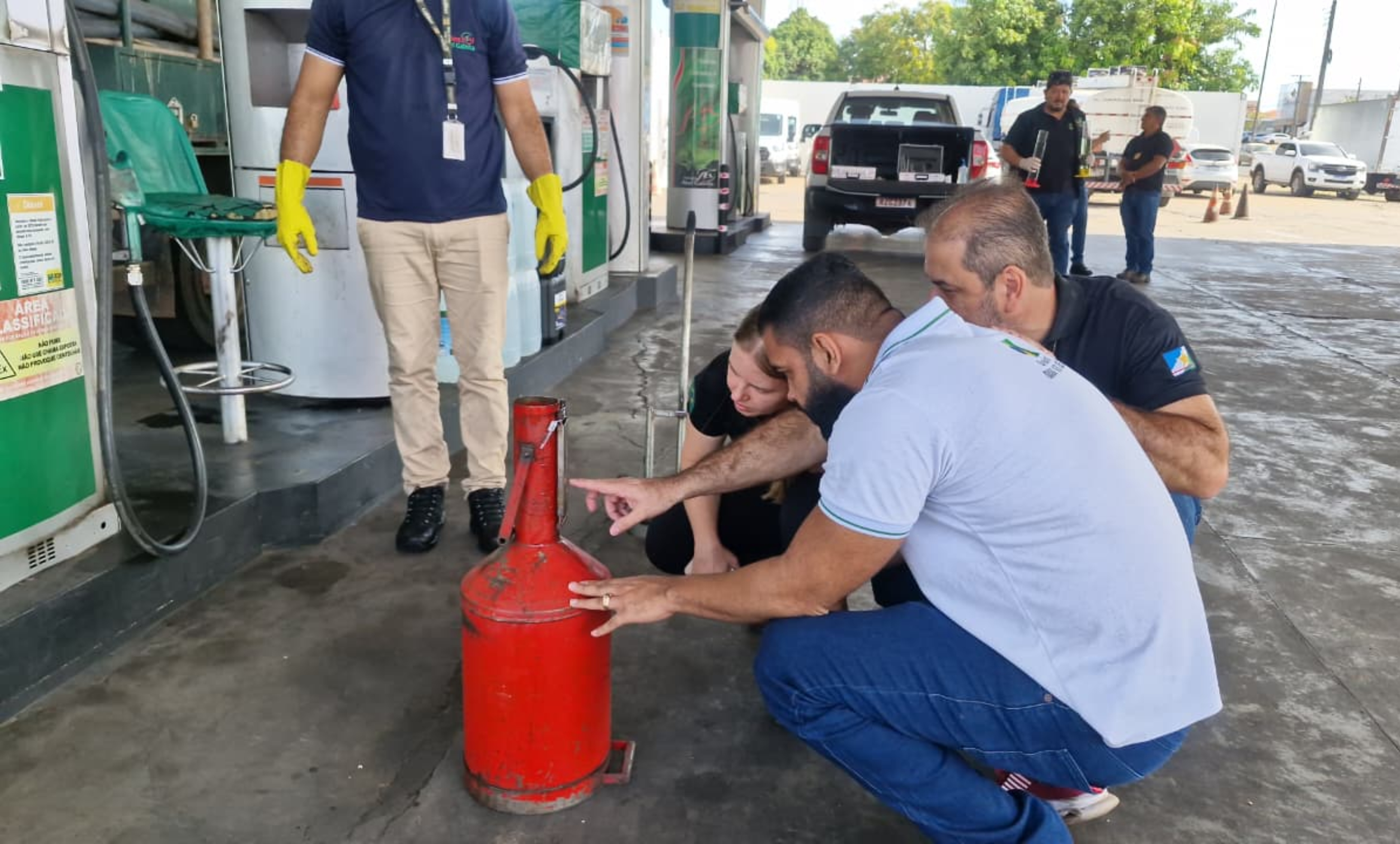 Operação fiscaliza qualidade de combustíveis em postos de Boa Vista