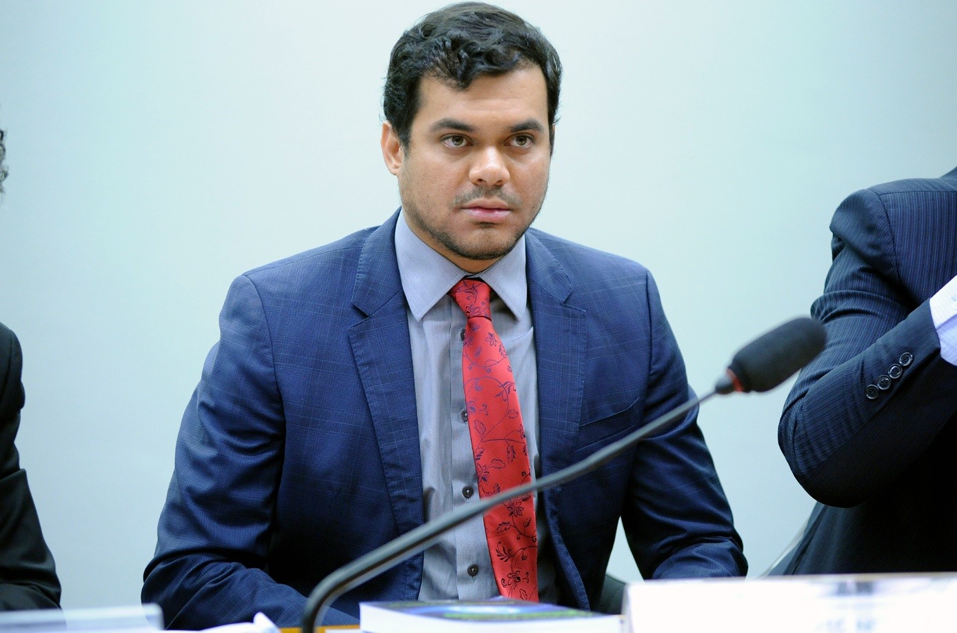 Ex-deputado que votou pelo impeachment de Dilma se filia ao PT em Rondônia