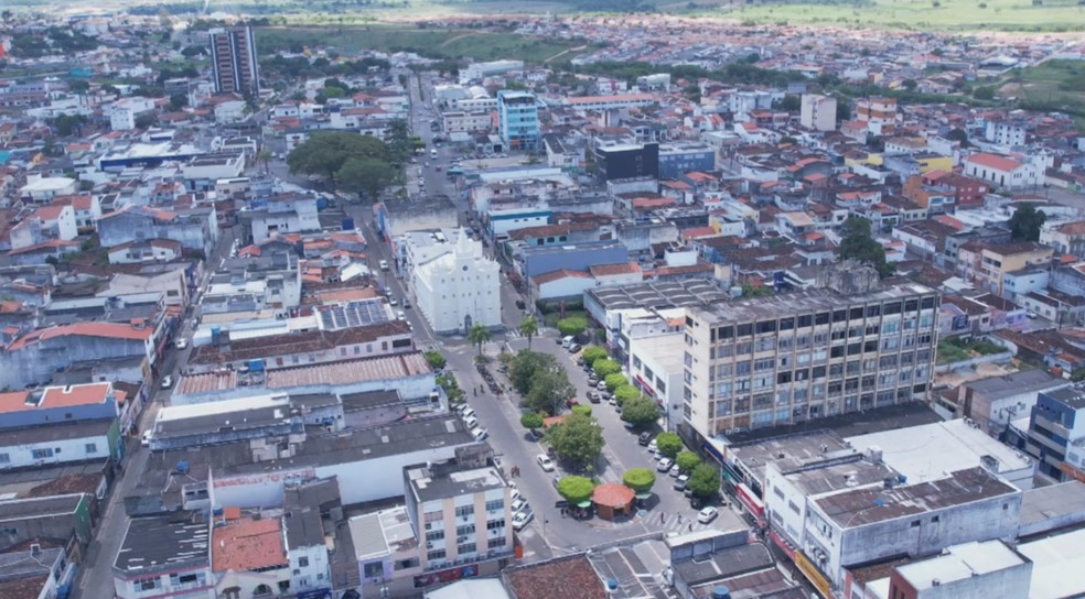 Ministério Público denuncia casos de nepotismo na Prefeitura de Itapetinga — Foto: Reprodução/TV Bahia