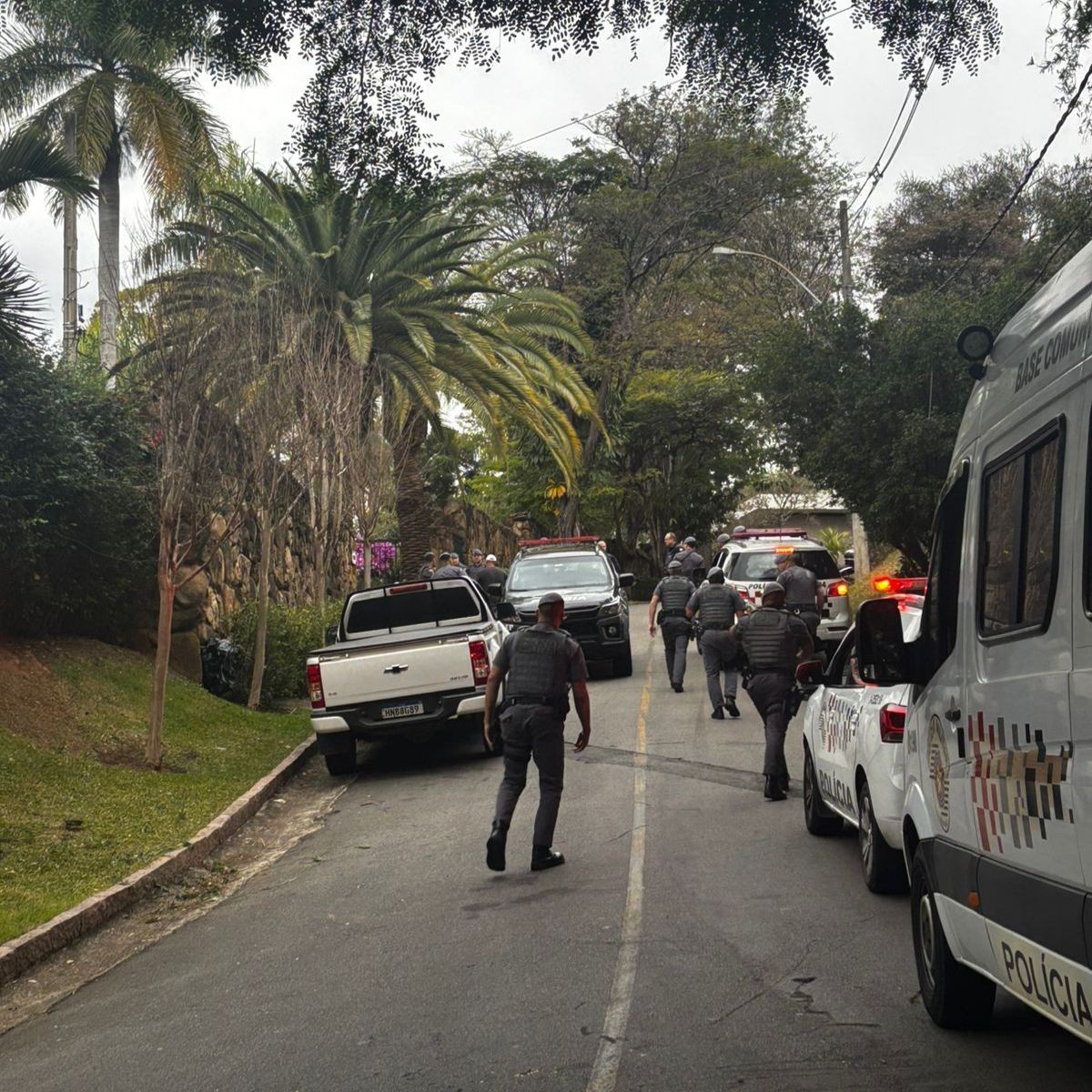 Justiça manda empresário se mudar de condomínio de luxo após prisão por disparos em casa em Campinas