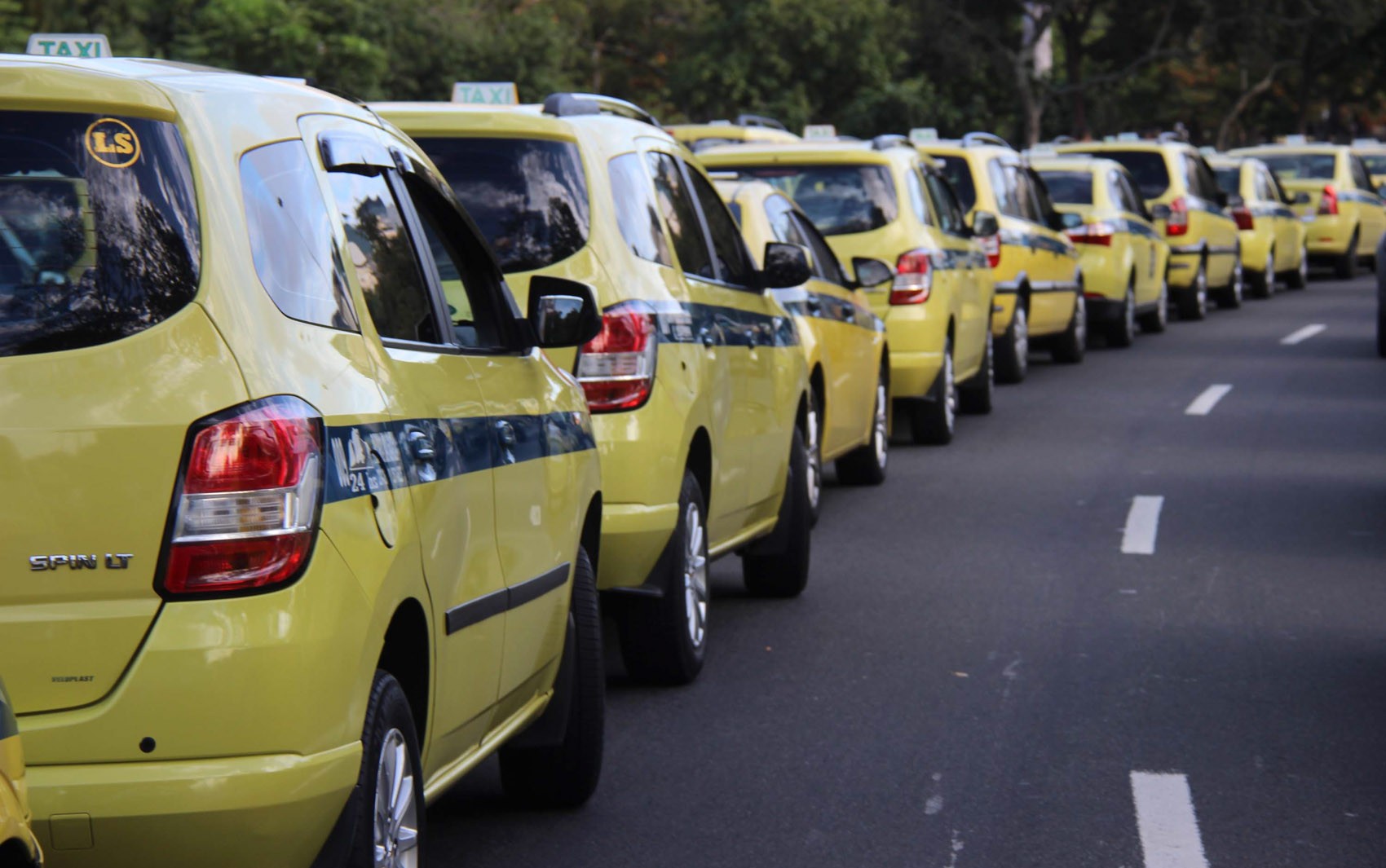 Aplicativo Taxi.Rio cadastra motoristas para recebimento de corrida por cartão de crédito