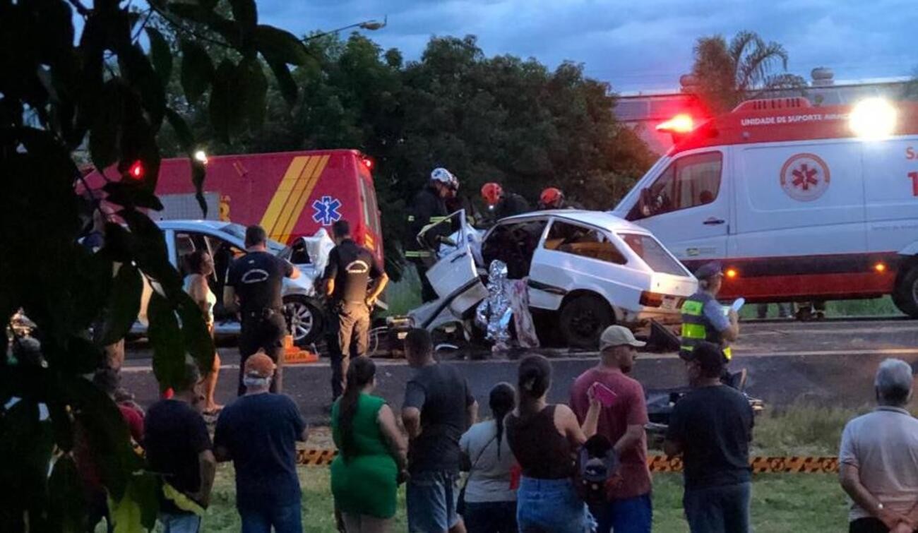 Sobe para 2 o número de mortos em acidente no interior de SP; outras 3 pessoas ficaram feridas