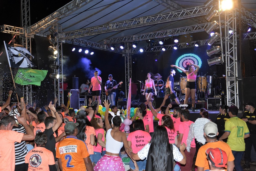 Programação de Carnaval contará com desfiles de escolas de samba e concursos de blocos e fantasias — Foto: Prefeitura de Iepê
