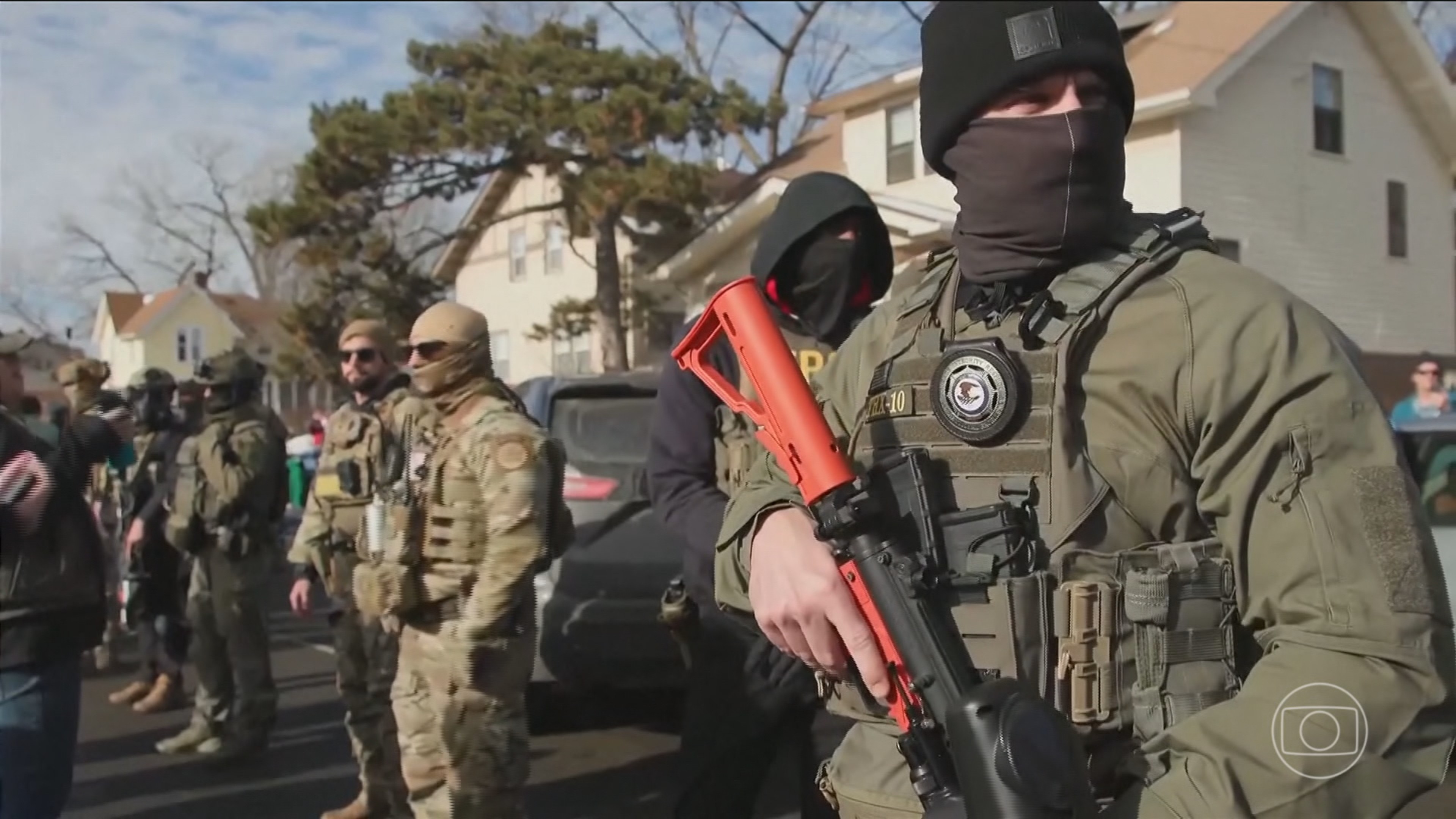 Governo Trump decide retirar 700 agentes de imigração de Minneapolis