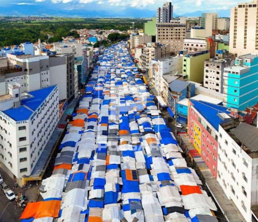 Justiça aponta 'ambiente insalubre' e ordena desobstrução de feira livre em Aparecida; entenda