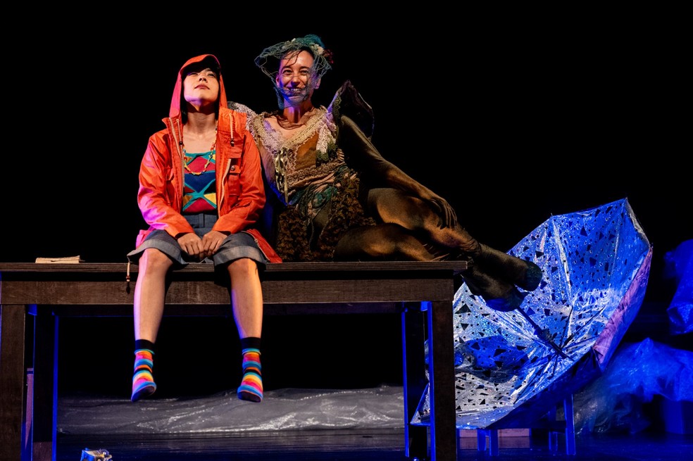 Espetáculo "Eu Capitu" traz releitura de clássico sob o olhar feminino — Foto: Divulgação