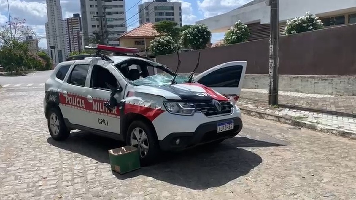 Viatura Da Pm Capota Durante Ocorrência Em Campina Grande Paraíba G1 