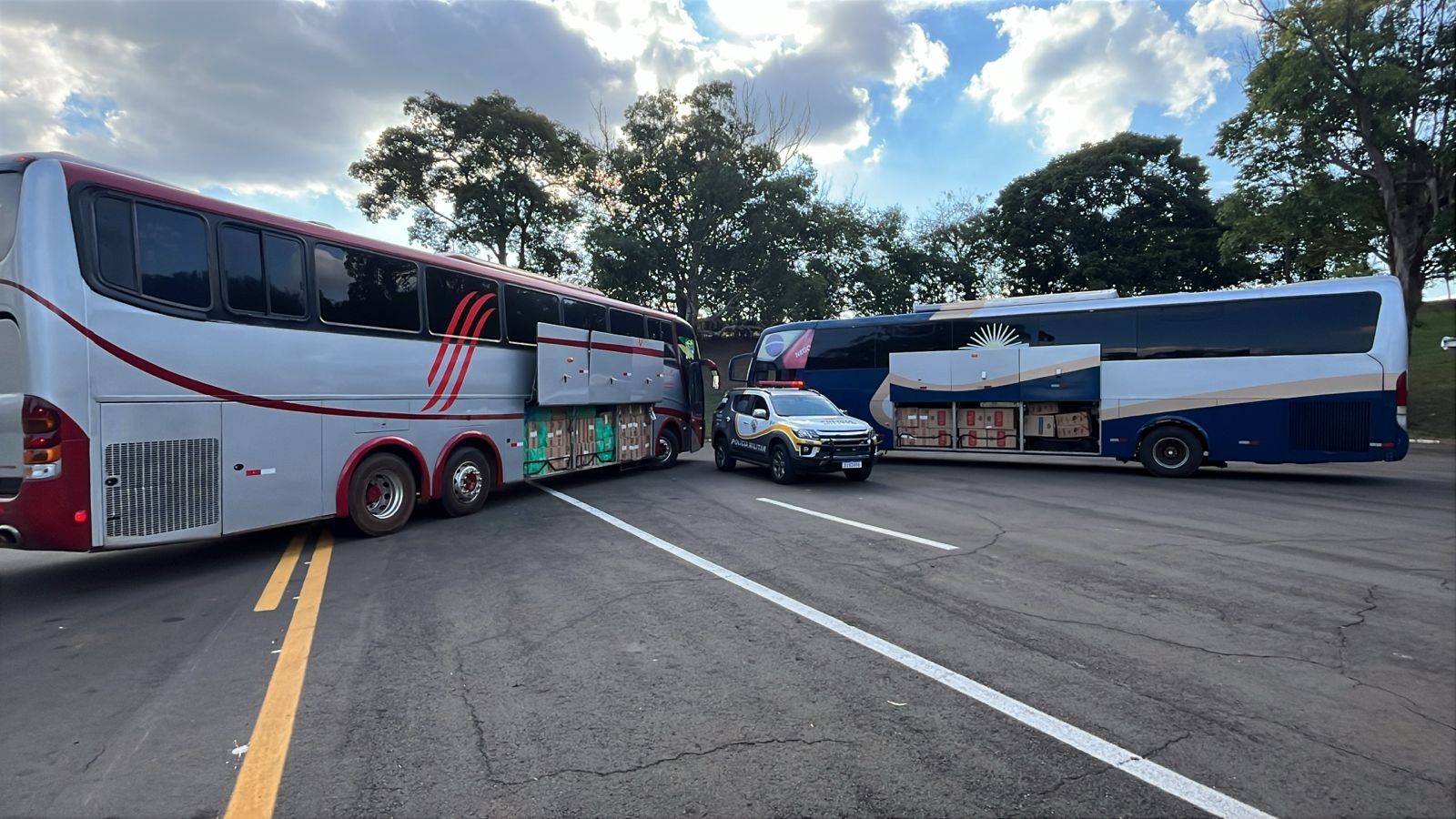 Motorista denuncia o irmão e ambos são presos com 700 mil maços de cigarros contrabandeados em Tatuí