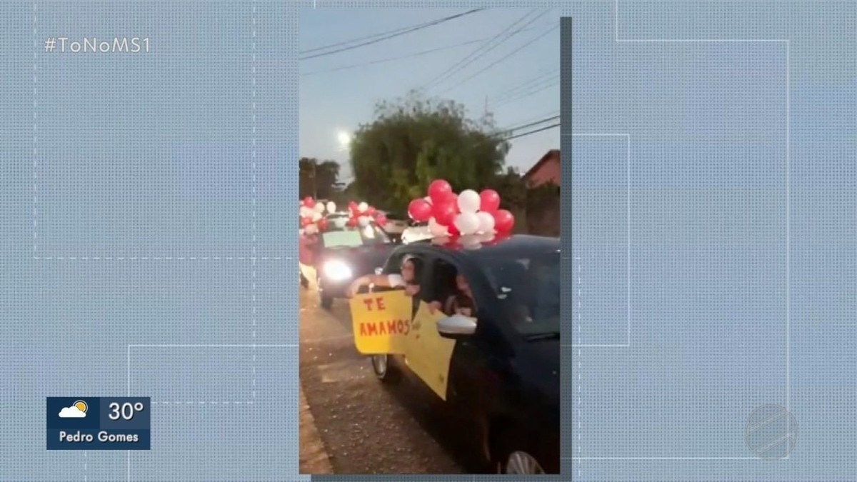 idosa faz 80 anos e ganha carreata de aniversário em ms vídeo mato