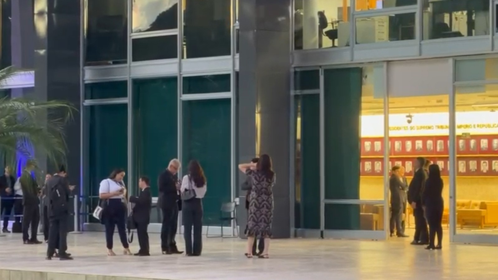 STF esvazia prédio principal na Esplanada dos Ministérios após suspeita de vazamento de gás