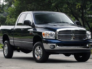 Dodge RAM 1500: Manejo fácil em porte de caminhão médio