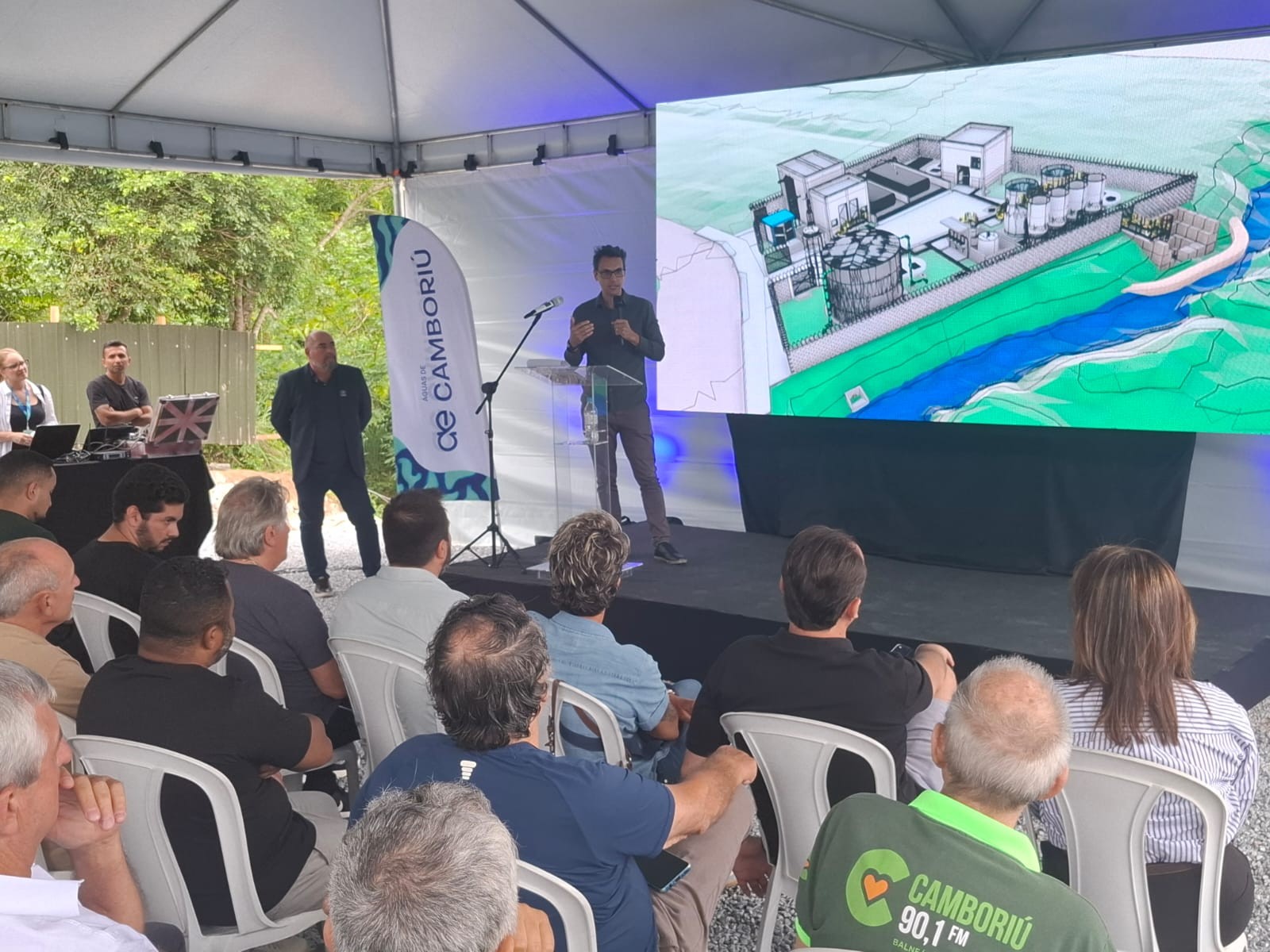 Aegea SC distribui mais de 1 bilhão de litros de água tratada no pico do verão em SC