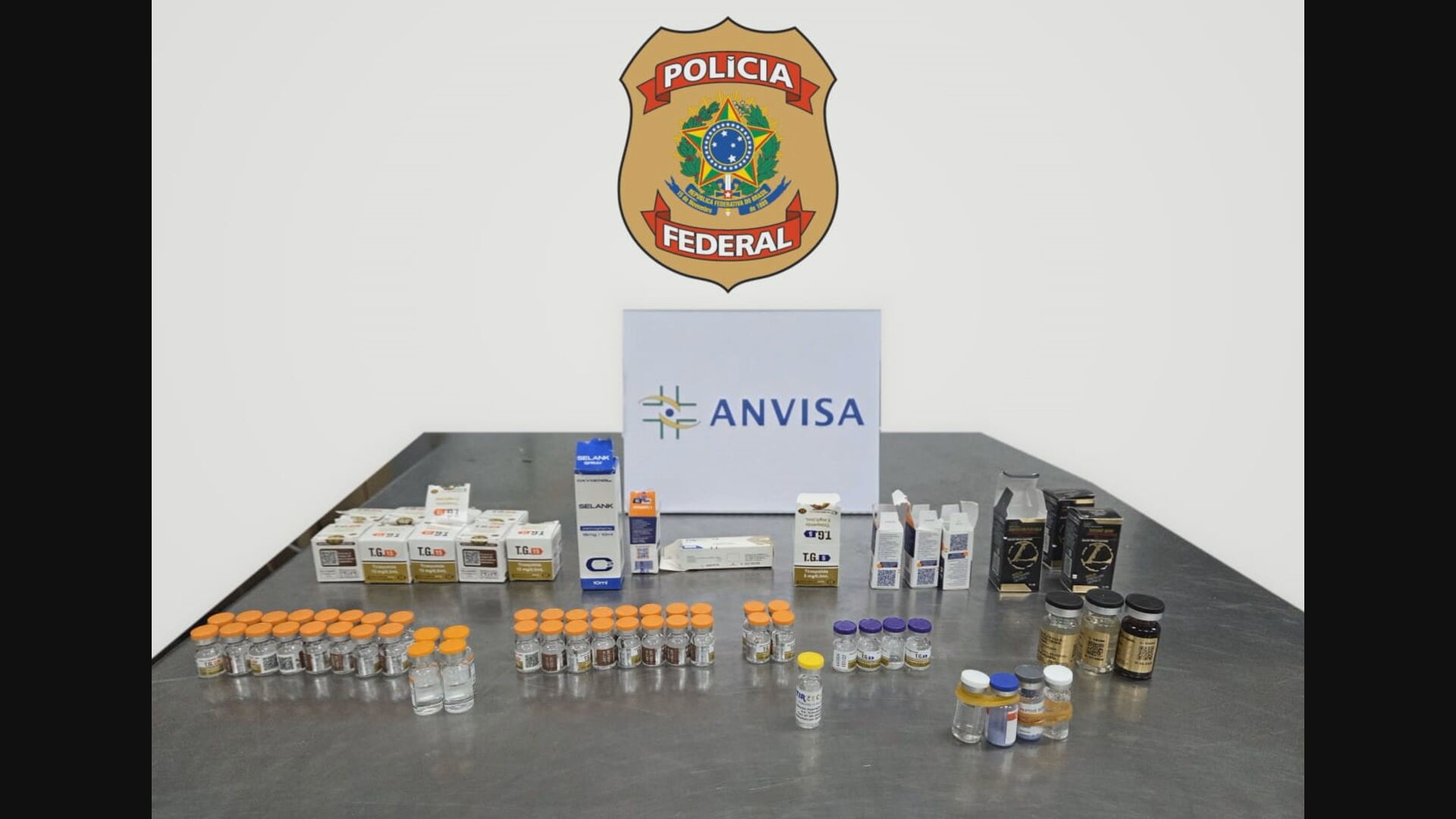 23-year-old woman arrested at Rio's Galeão Airport for illegal anabolic steroids