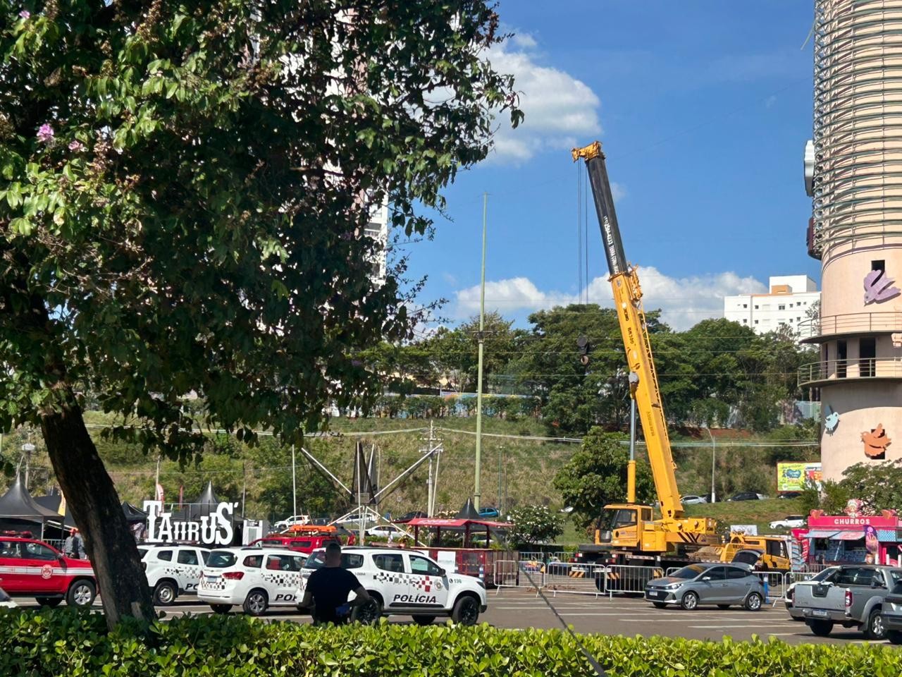Queda de estrutura deixa feridos em shopping de Campinas