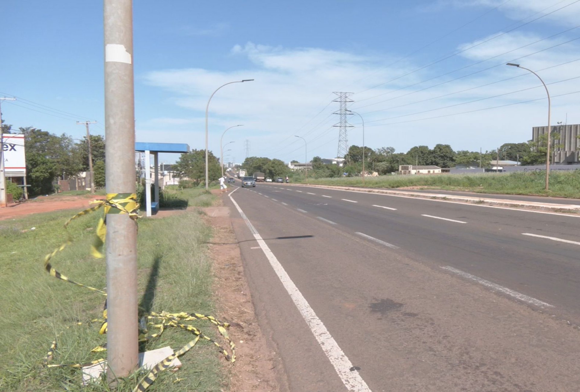 Mulher é morta com tiro na cabeça após ser perseguida e derrubada por carro em MS