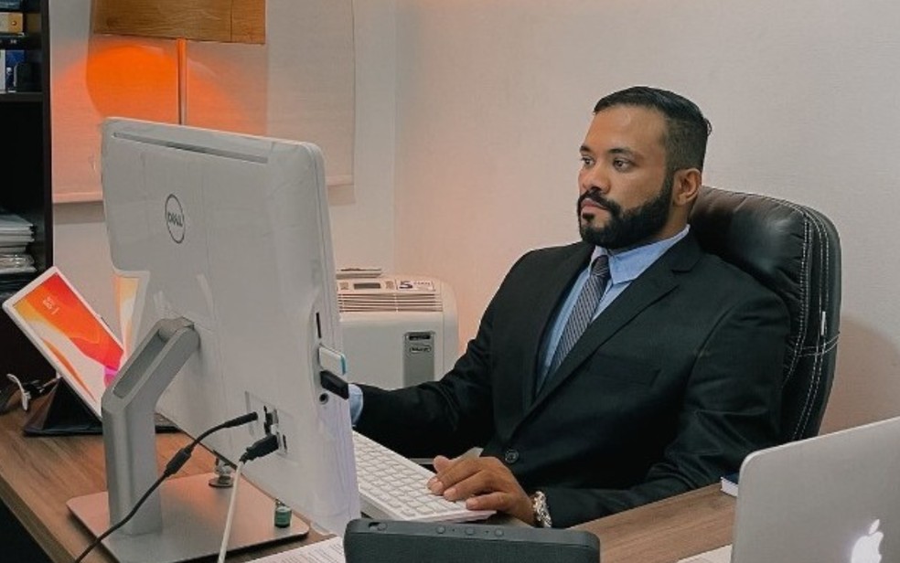 Corpo de Gleidson de Jesus Nery tinha marcas provocadas por golpes de faca — Foto: Reprodução/Redes Sociais