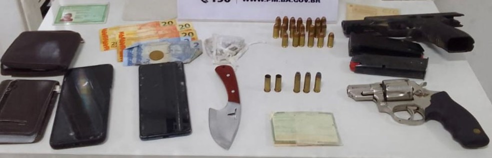 Dois mortos em confronto com a polícia em Capim Grosso, na Bahia — Foto: PM