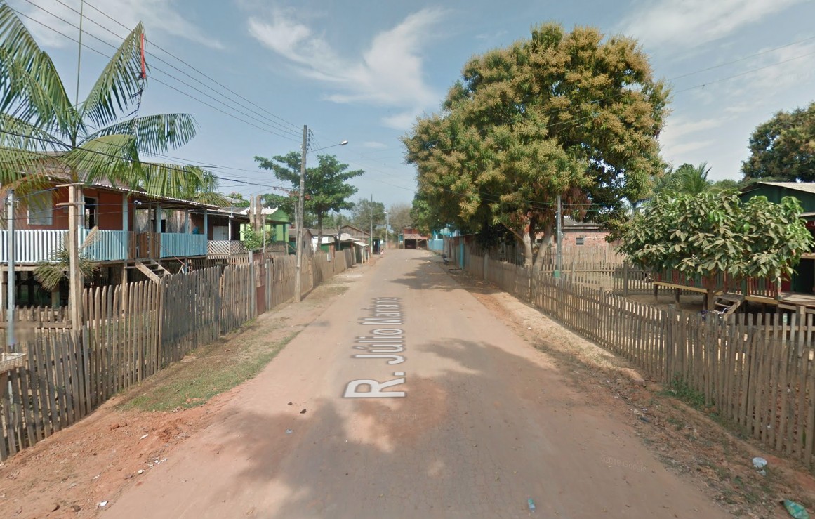 Mulher é encontrada morta dentro de casa ao lado dos filhos em Rio Branco