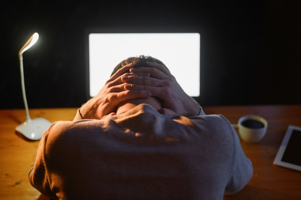 brasileiros relatam desgaste com o trabalho — Foto: Freepik