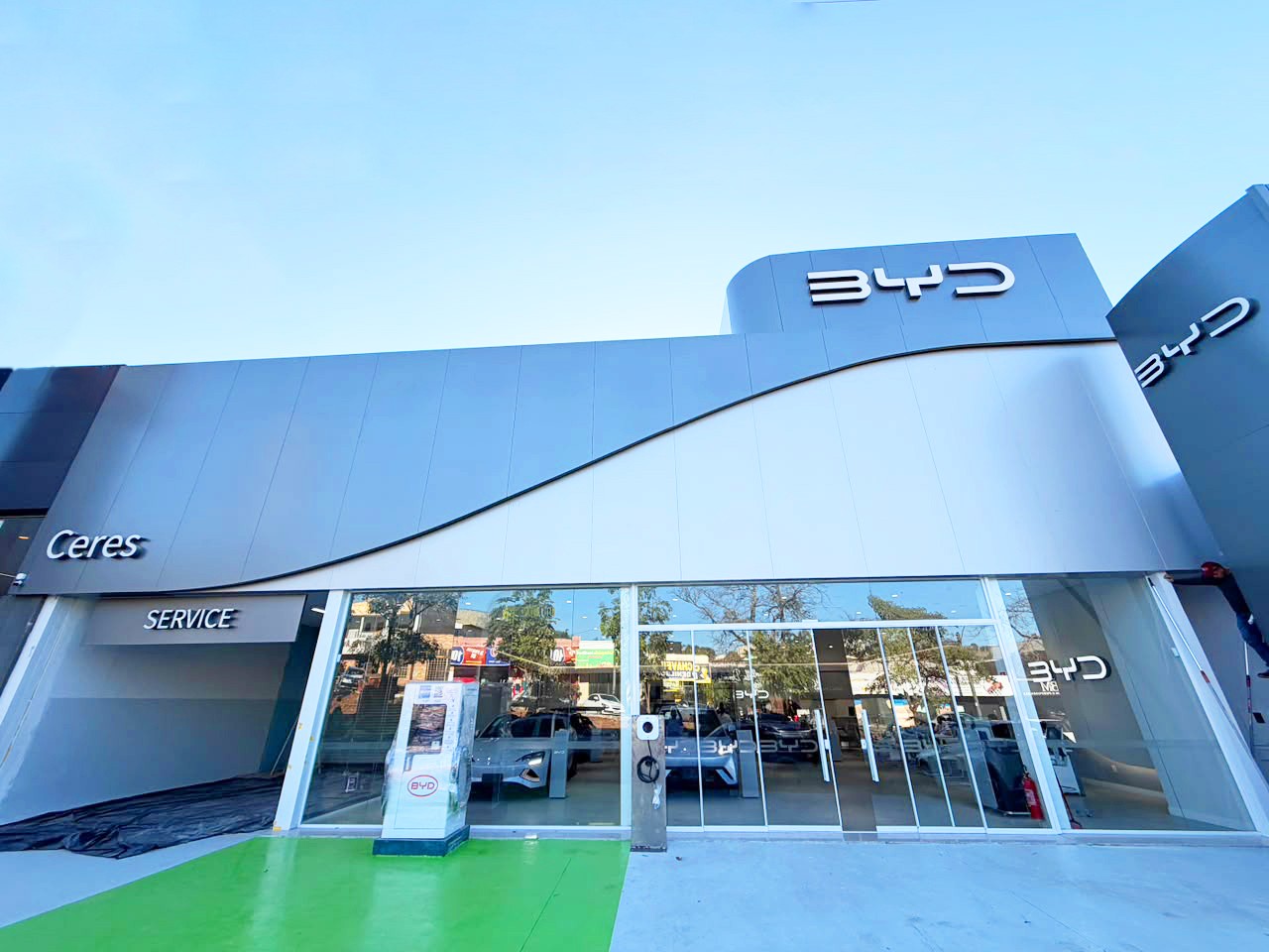 O Grupo Pinauto avança em sua trajetória com a inauguração da Pinauto BYD
