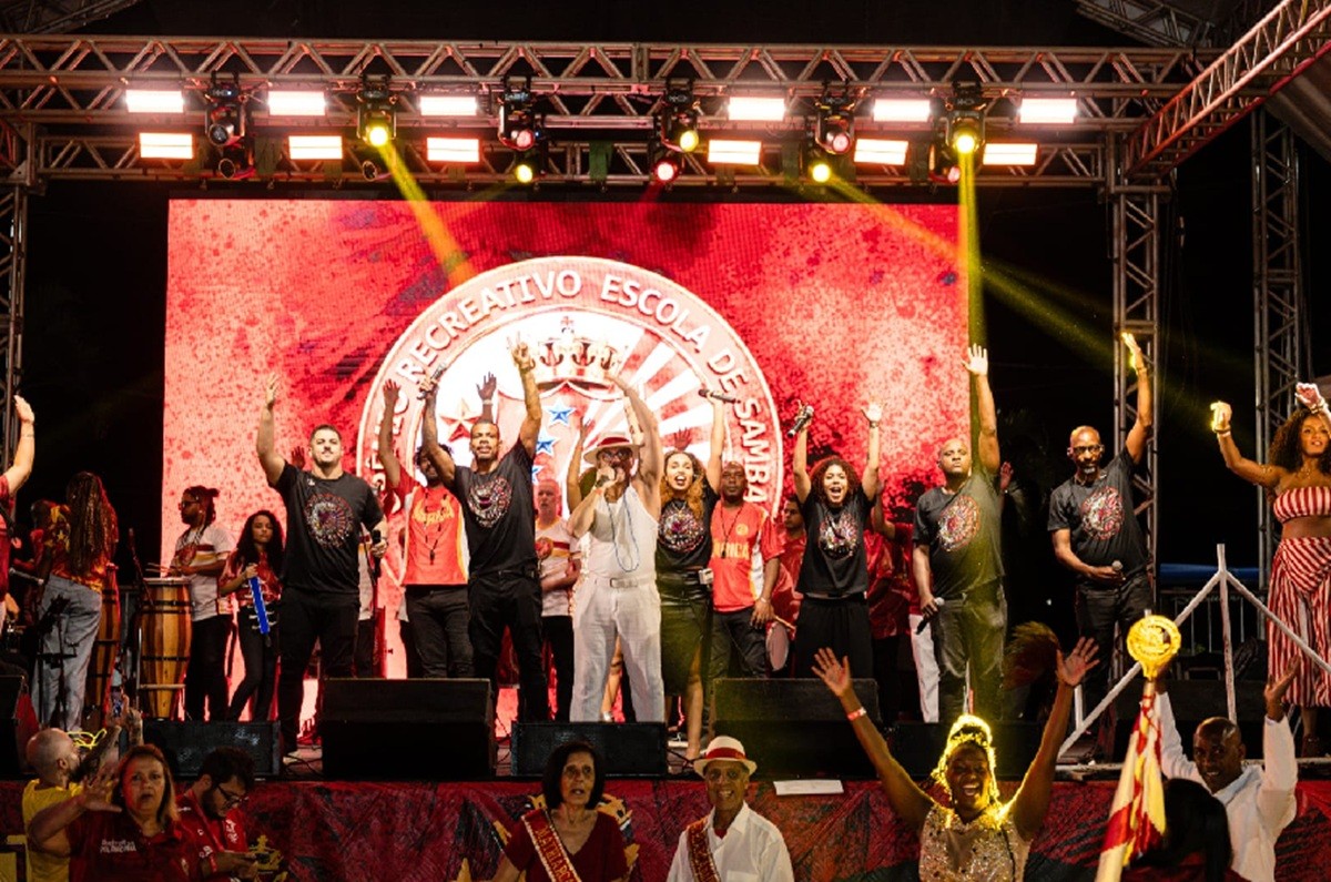 União de Maricá realiza semifinal da disputa de sambas-enredos para o Carnaval 2027