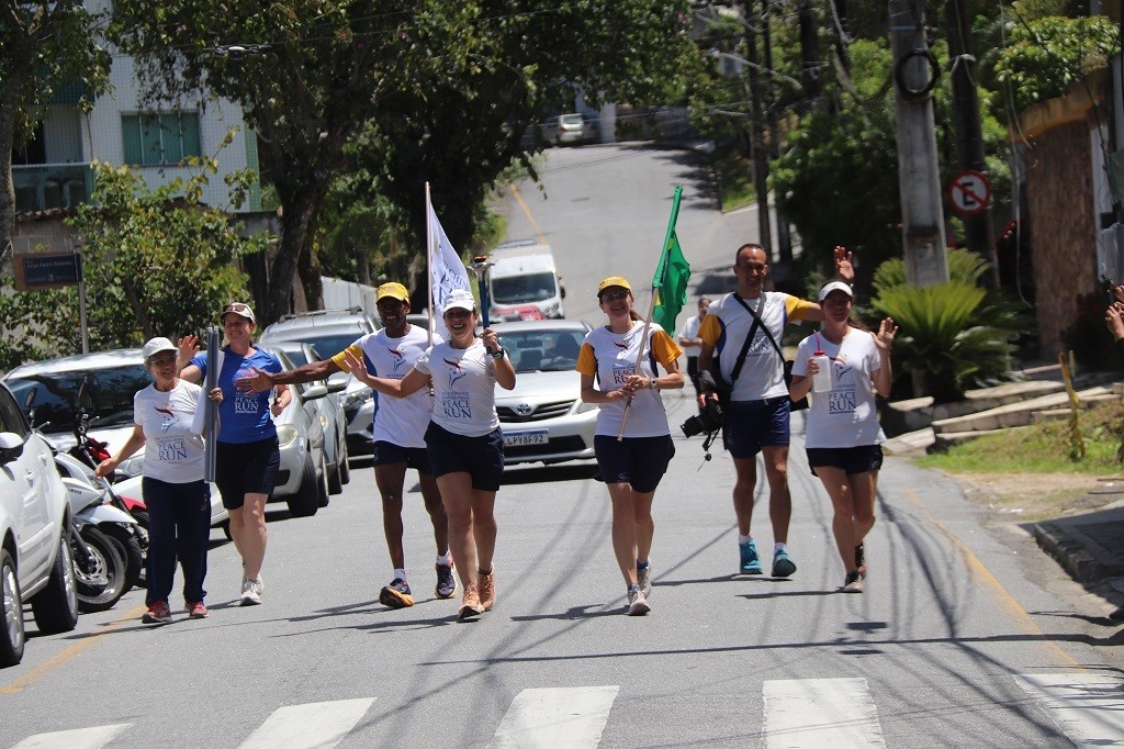 Corrida da Paz: evento com atletas de vários países agitou o Piaget em outubro