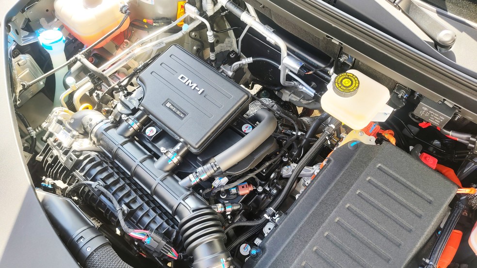 Motor 1.5 aspirado do BYD Song Pro GS com motor flex — Foto: Carlos Cereijo / g1
