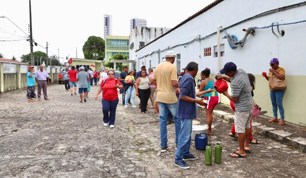 Cerca de 500 famílias do MST ocupam pátio do Incra na Paraíba, em João Pessoa — Foto: Carla Batista/Divulgação/MST