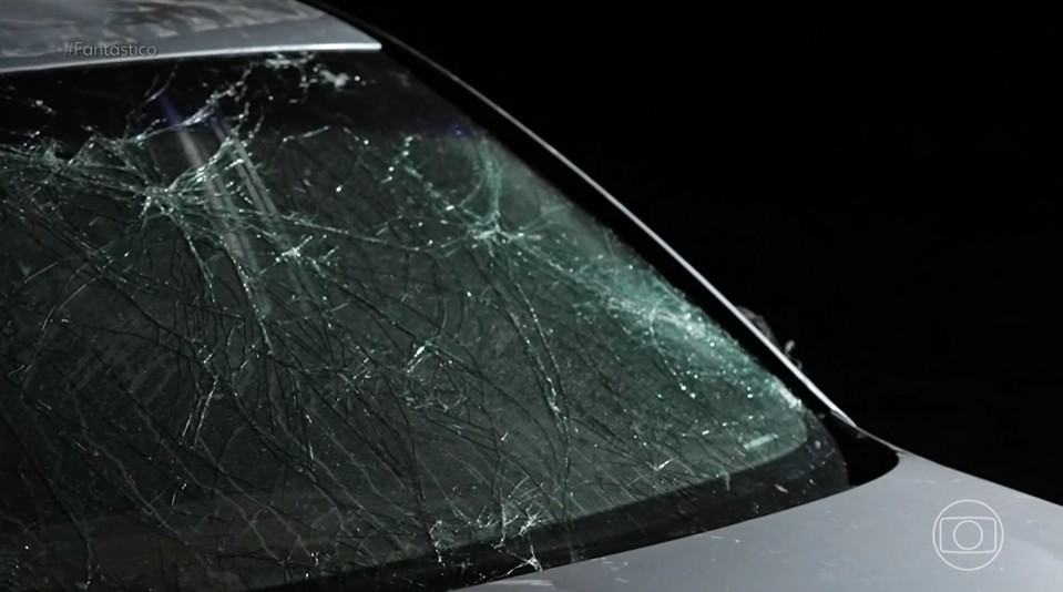 VÍDEO: jovens registraram tornado destruindo loja de conveniência onde trabalhavam no Paraná