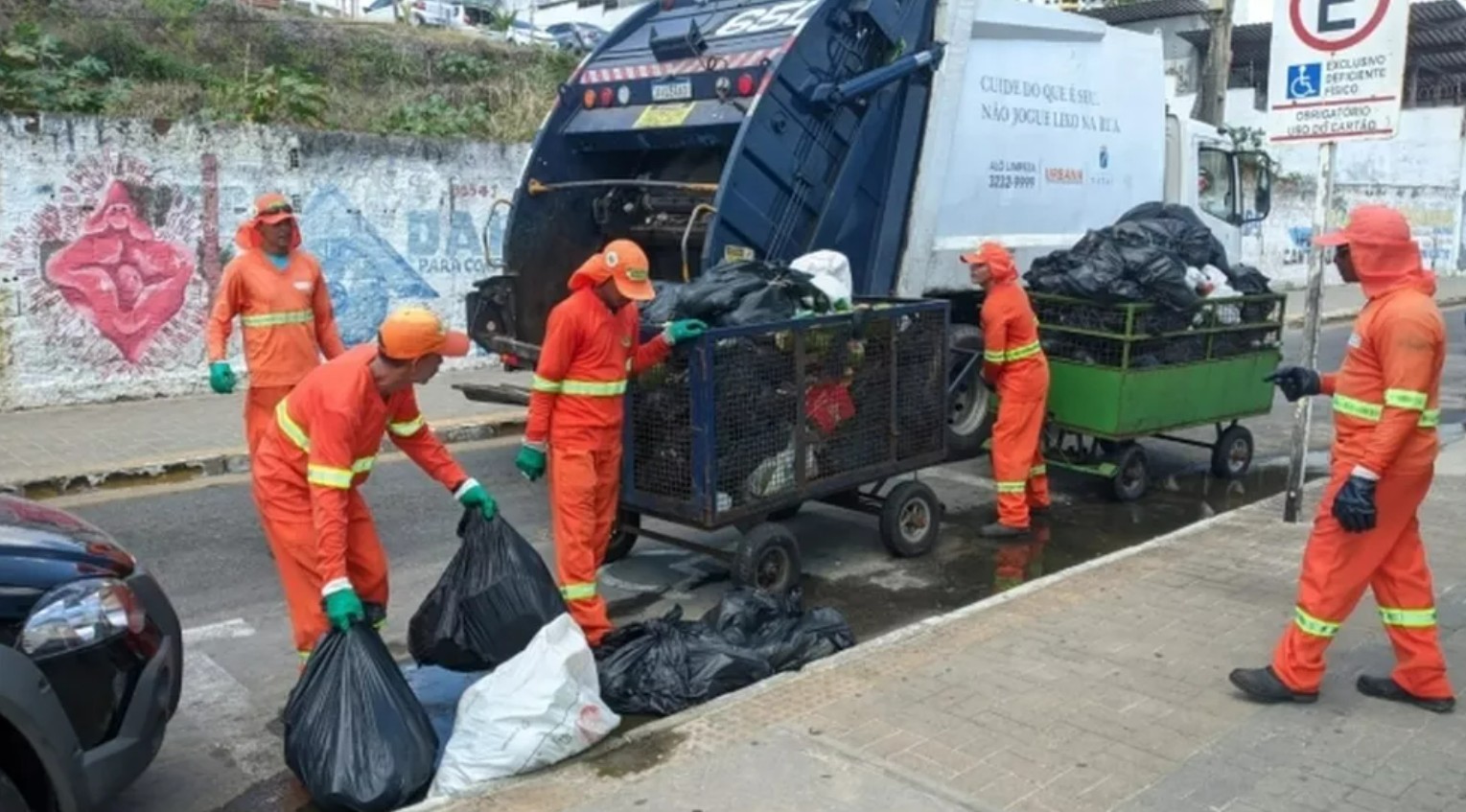 Dias e horários de coleta de lixo mudam em bairros de Natal; confira