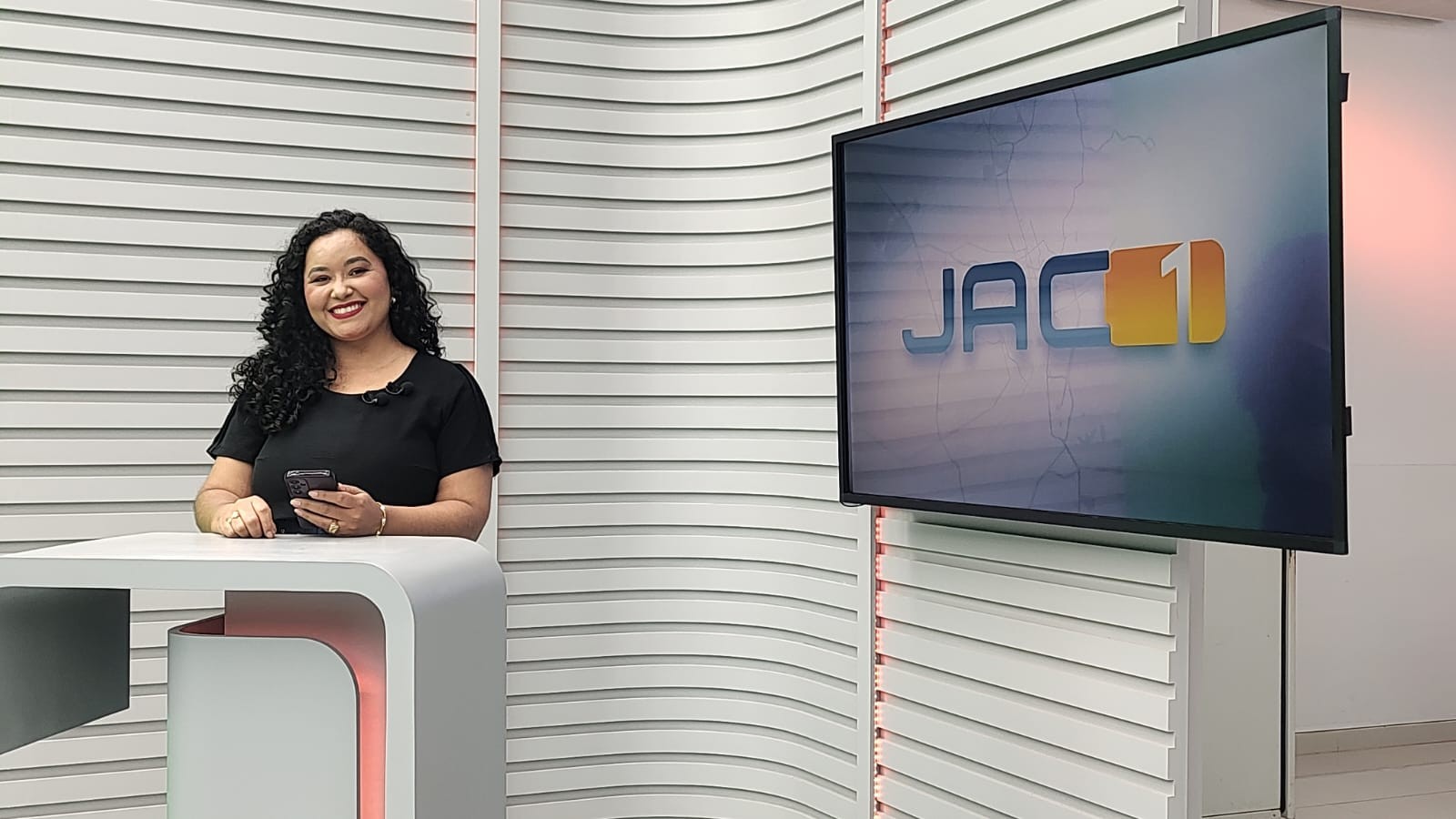 AO VIVO: Assista ao JAC1 com Quésia Melo