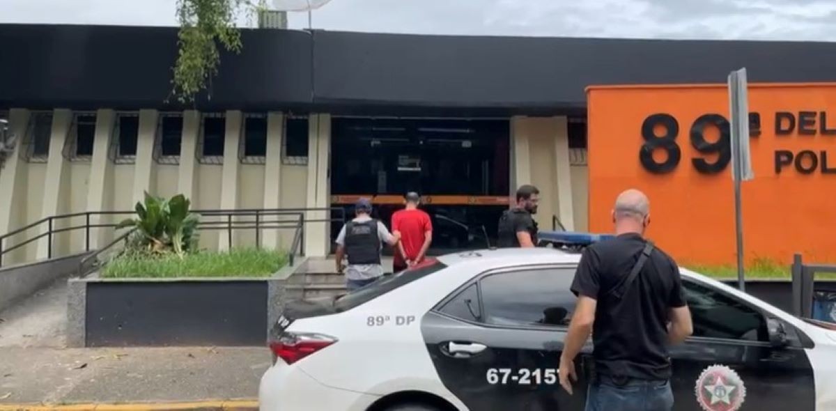 Foragido por latrocínio e ocultação de cadáver é preso em Itatiaia