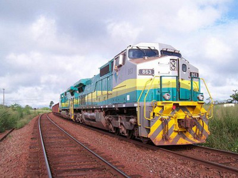 Trem de passageiros entre PA e MA é suspenso após bloqueio por indígenas na Estrada de Ferro Carajás