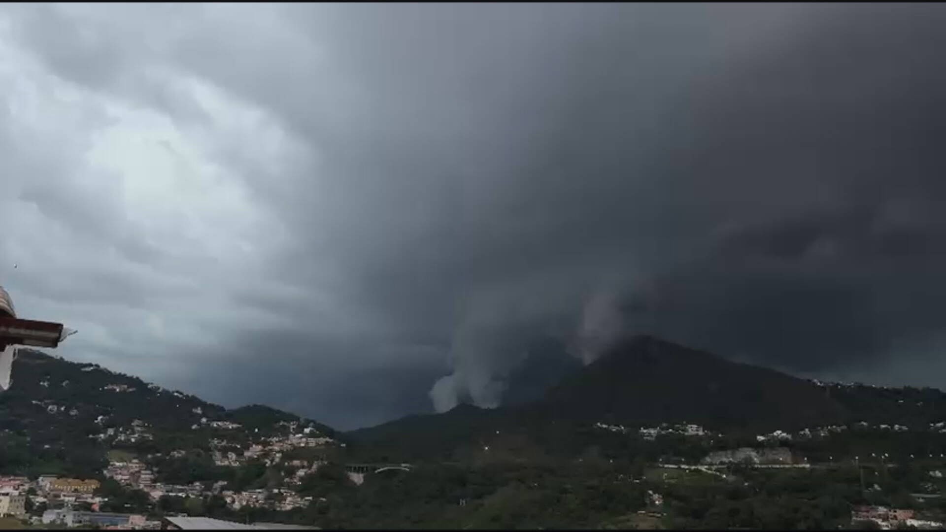 Chuva provoca inundação em cidades da Grande BH; VÍDEOS