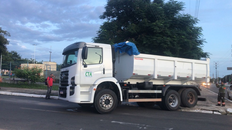 Como desenhar um Caminhão Constellation doTr Bocão - PASSO A PASSO