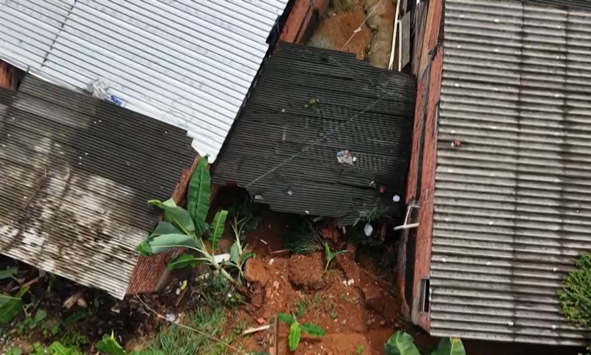 Ameaças de deslizamento e desabamento: defesa civil registra mais de 100 ocorrências em Salvador devido às chuvas